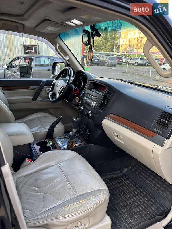 Mitsubishi Pajero Wagon 2007