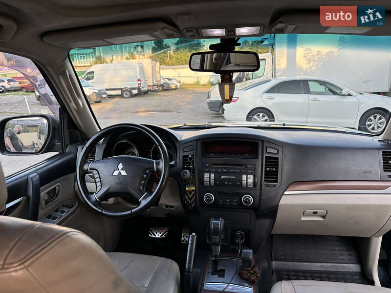 Mitsubishi Pajero Wagon 2007