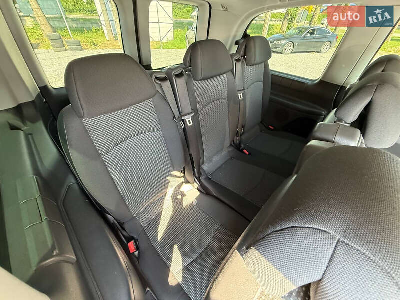 Mercedes-Benz Vito 2012