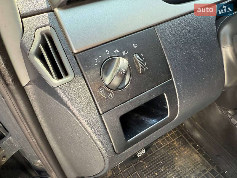 Mercedes-Benz Vito 2012