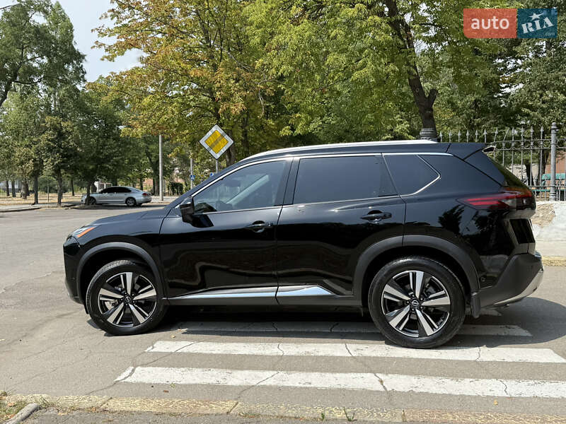 Nissan Rogue 2023