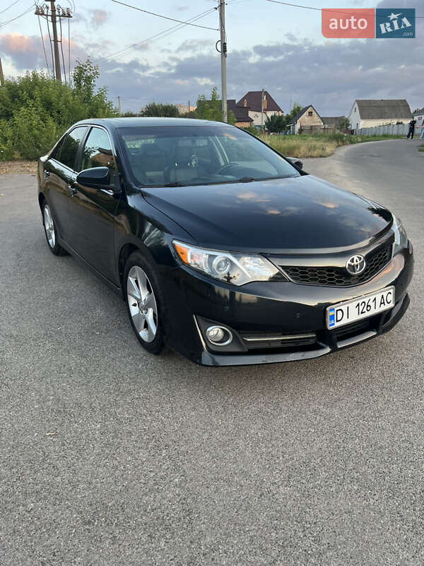 Toyota Camry 2014