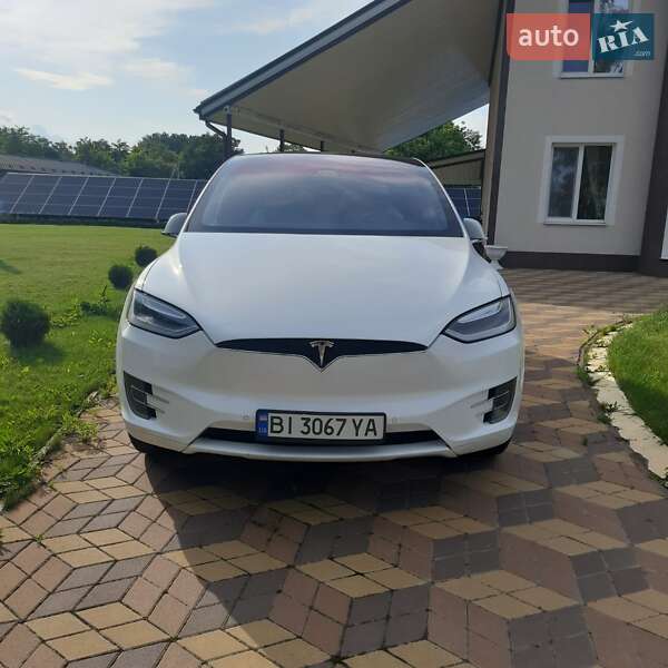 Tesla-4