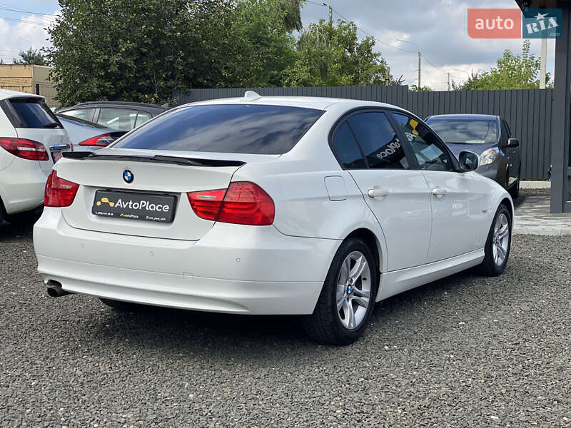 BMW 3 Series 2009