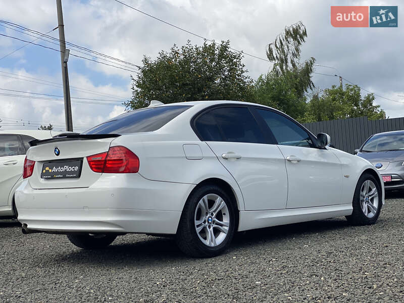 BMW 3 Series 2009