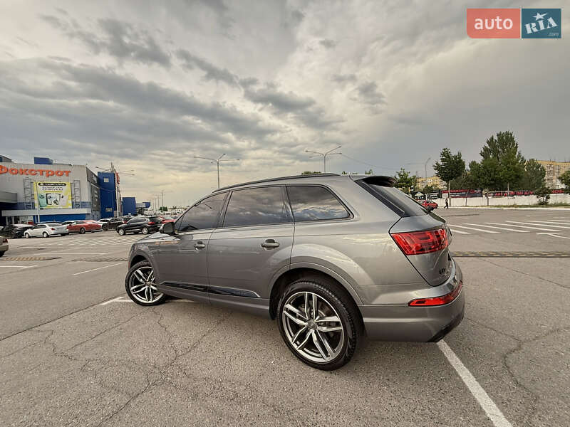 Audi Q7 2017