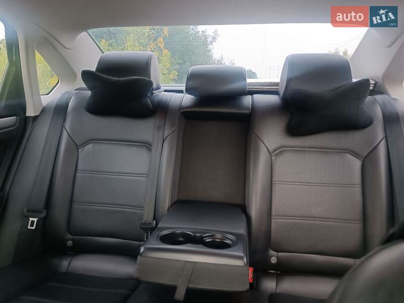 Volkswagen Passat 2013