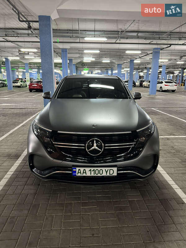 Mercedes-Benz-3