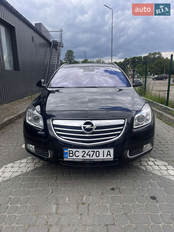 Opel Insignia 2011