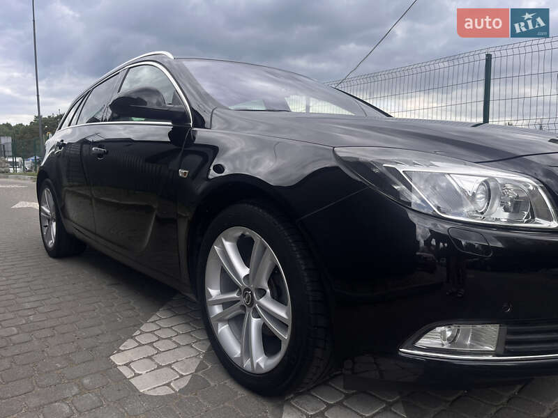 Opel Insignia 2011