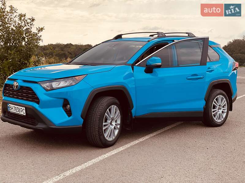 Toyota RAV4 2021