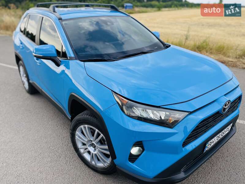 Toyota RAV4 2021