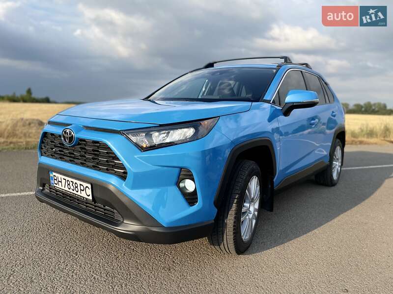 Toyota RAV4 2021