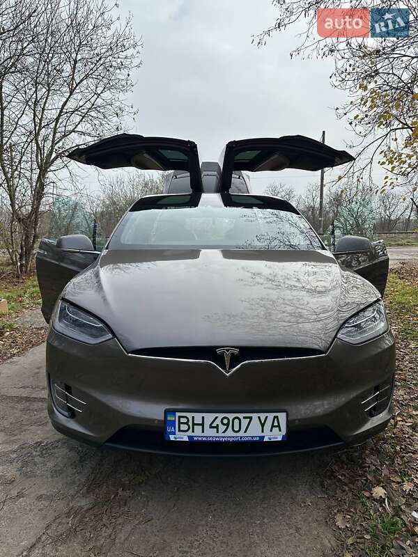 Tesla Model X 2016
