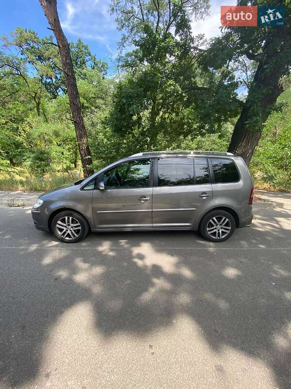 Volkswagen Touran 2009