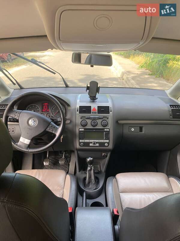 Volkswagen Touran 2009