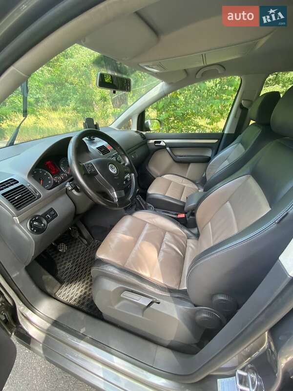 Volkswagen Touran 2009