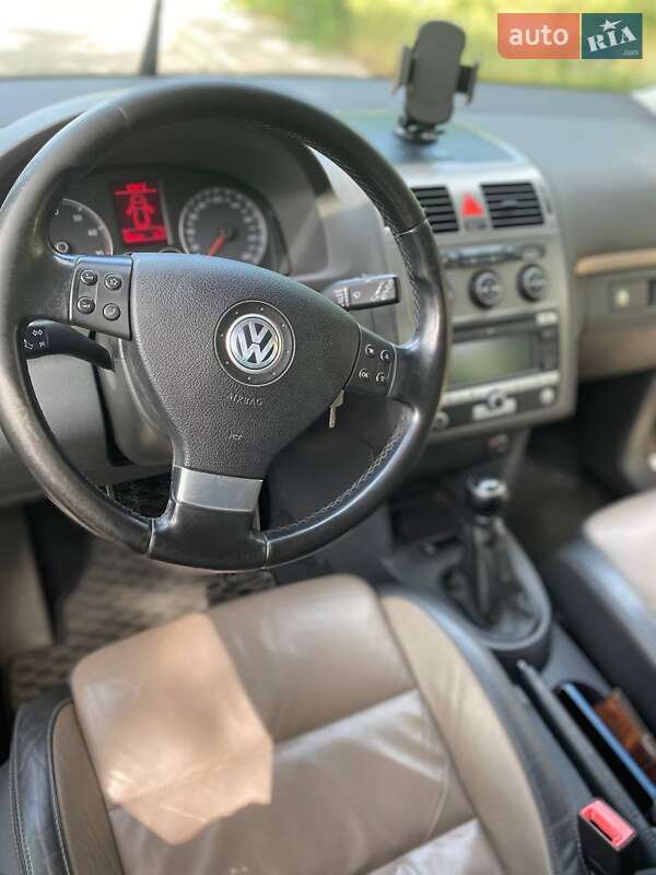 Volkswagen Touran 2009