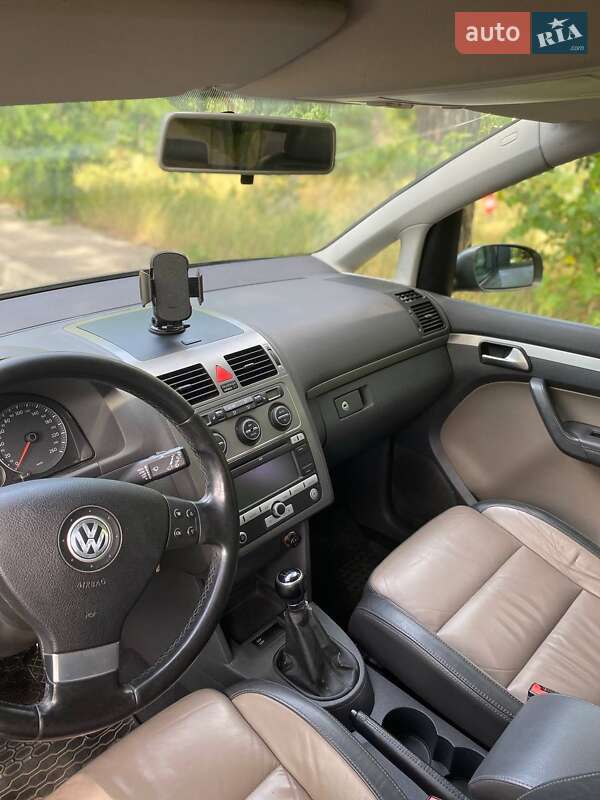Volkswagen Touran 2009
