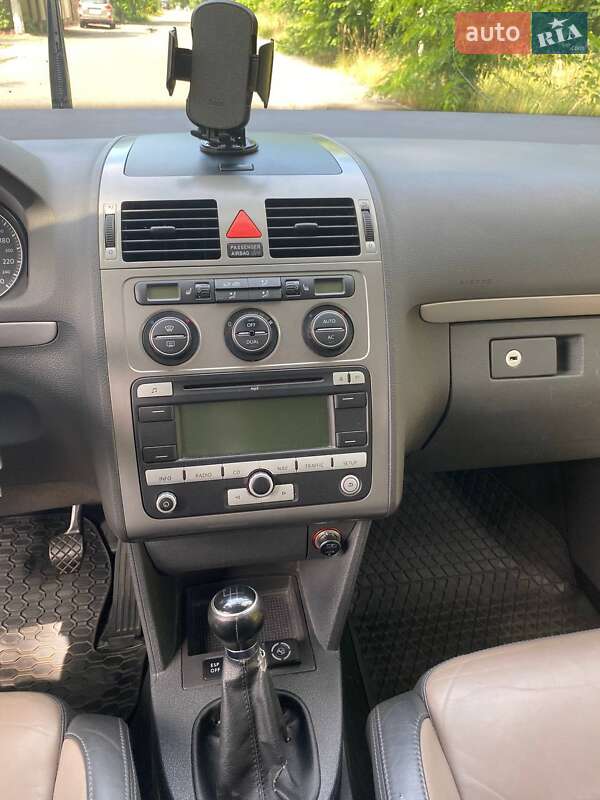 Volkswagen Touran 2009