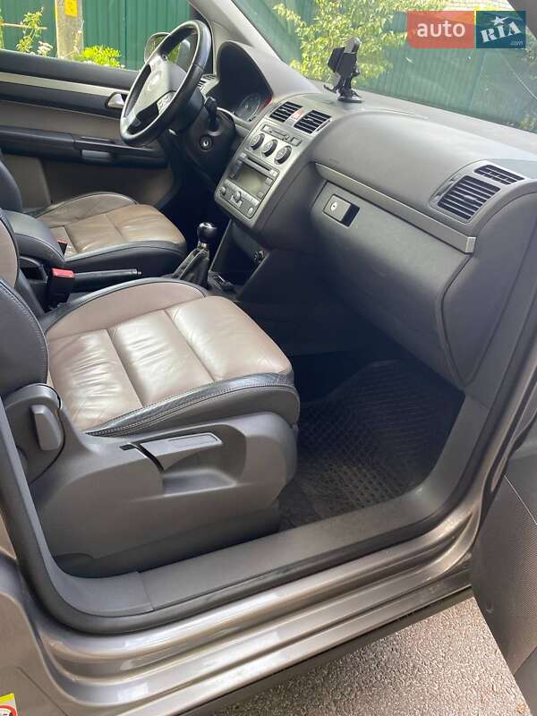 Volkswagen Touran 2009