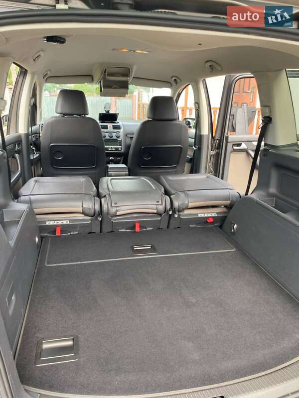 Volkswagen Touran 2009