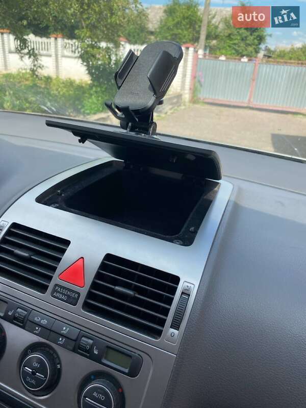 Volkswagen Touran 2009