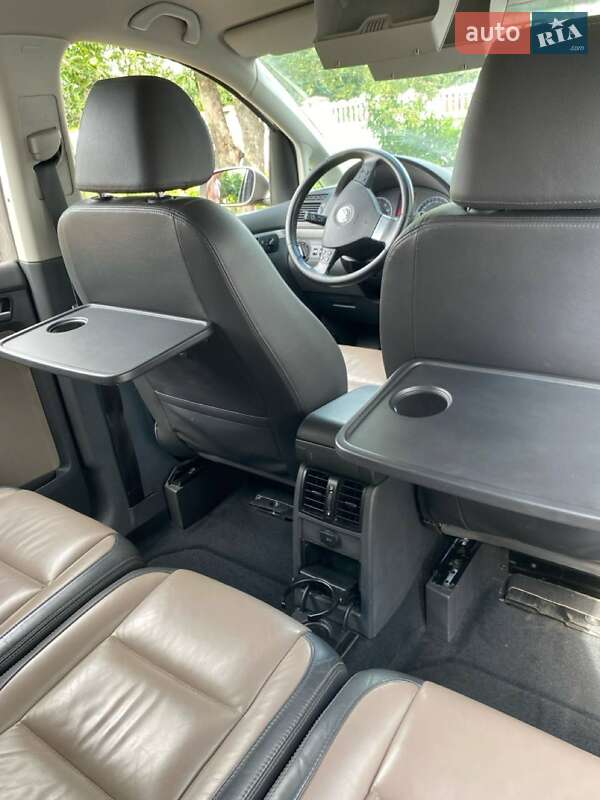 Volkswagen Touran 2009