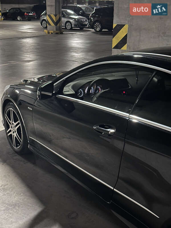 Mercedes-Benz E-Class 2010