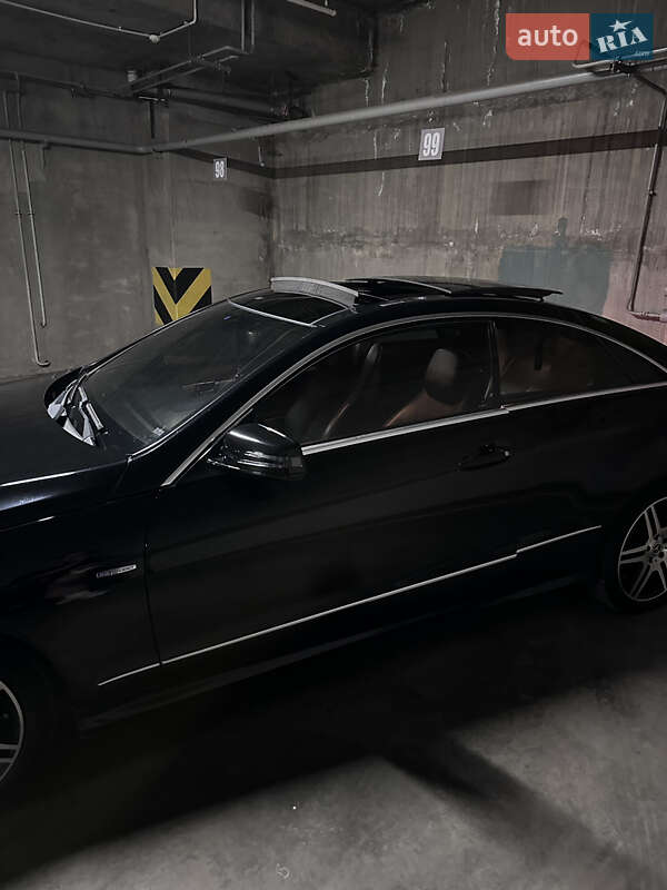 Mercedes-Benz E-Class 2010