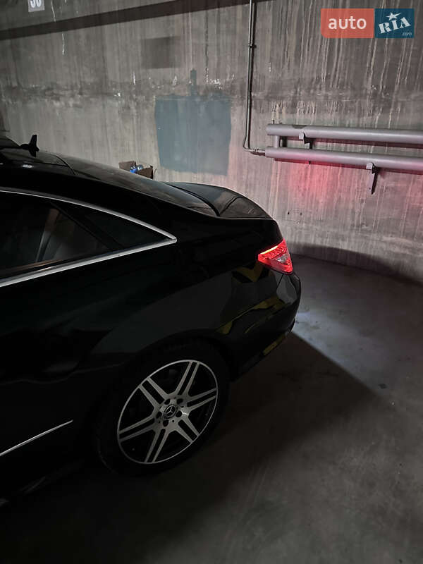 Mercedes-Benz E-Class 2010