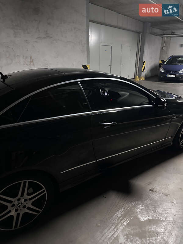 Mercedes-Benz E-Class 2010