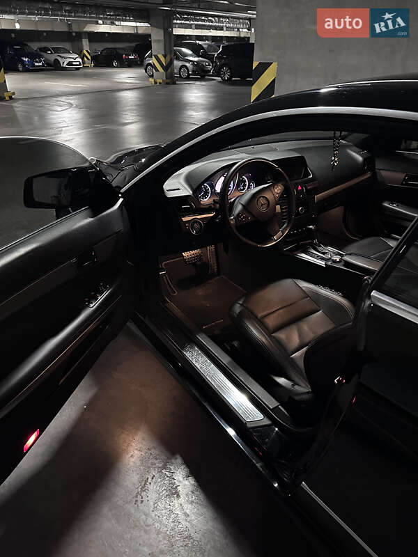 Mercedes-Benz E-Class 2010