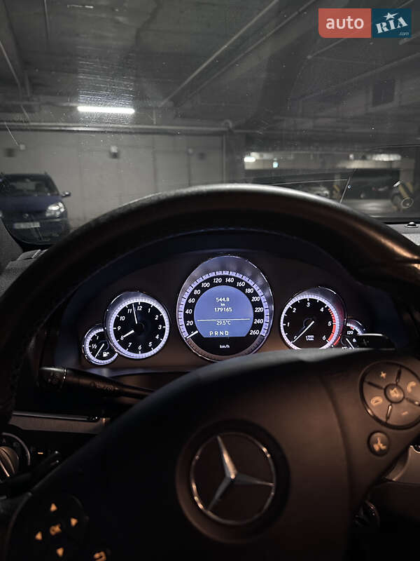 Mercedes-Benz E-Class 2010