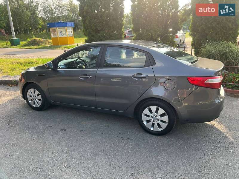 Kia Rio 2013
