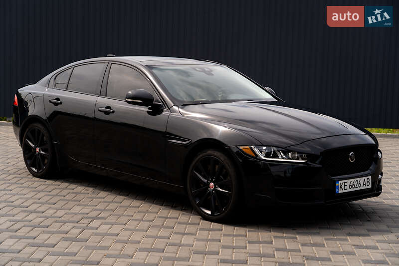 Jaguar XE 2016