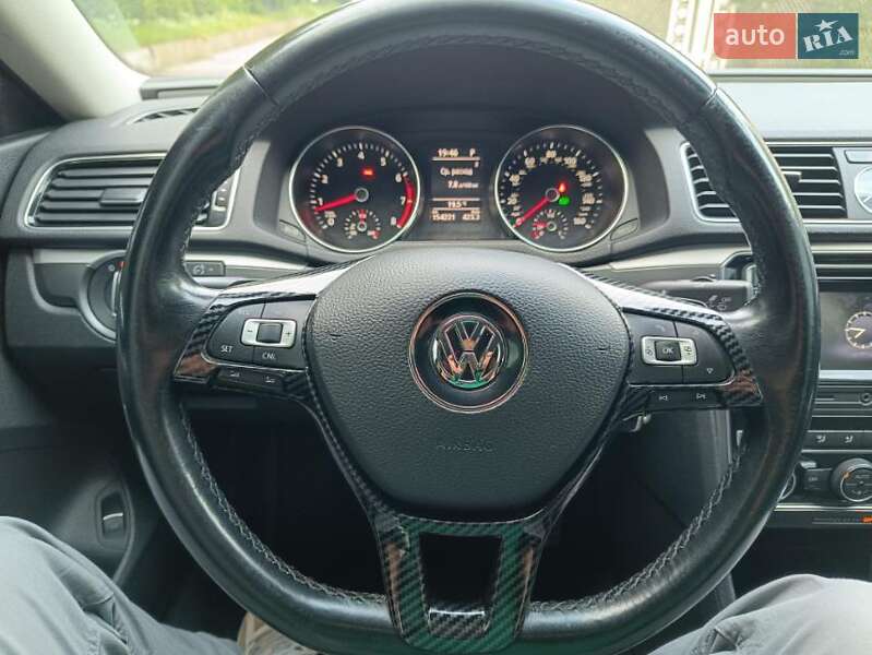 Volkswagen Passat 2016