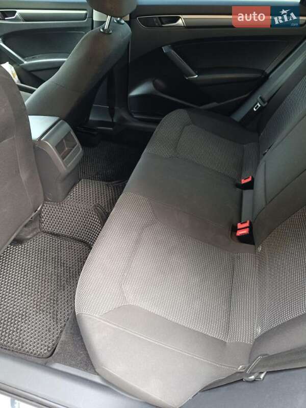 Volkswagen Passat 2016