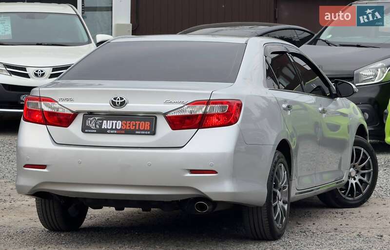 Toyota Camry 2011