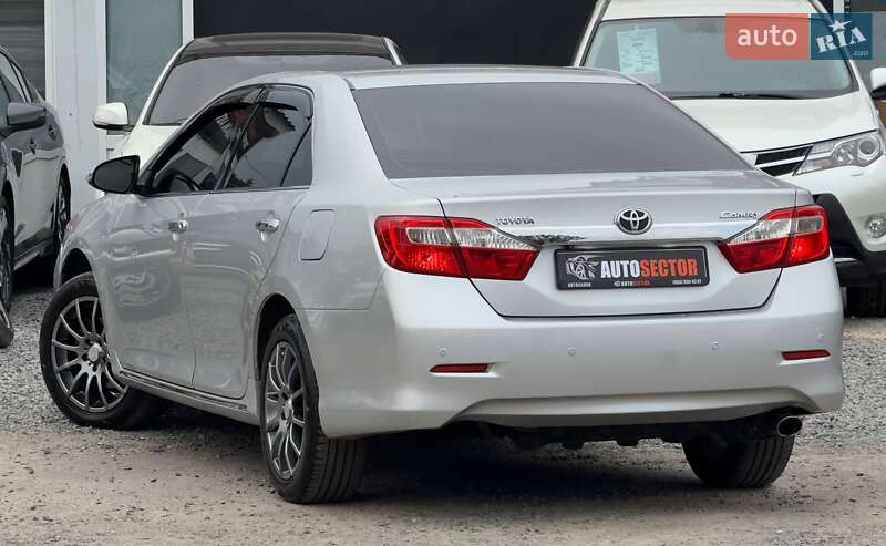 Toyota Camry 2011