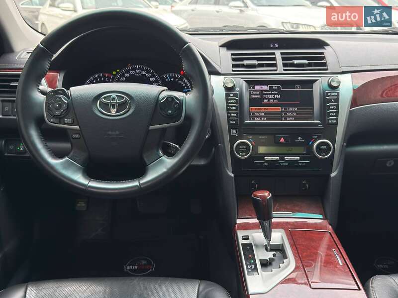 Toyota Camry 2011