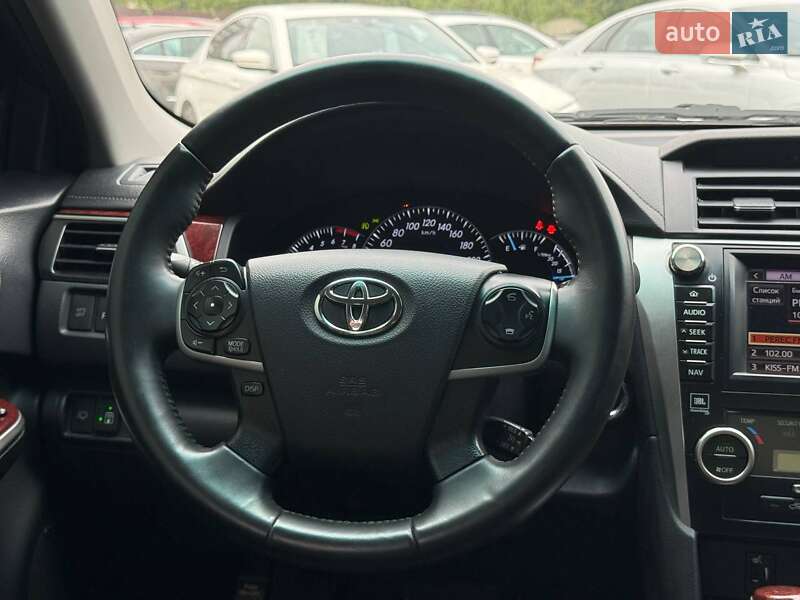 Toyota Camry 2011
