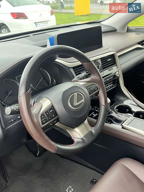 Lexus-21