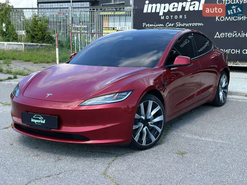 Tesla-0
