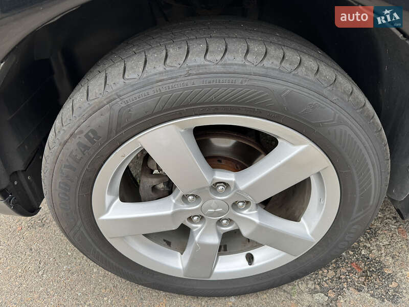 Mitsubishi Outlander 2009