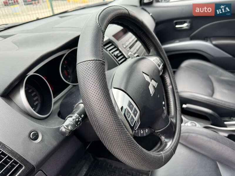 Mitsubishi Outlander 2009