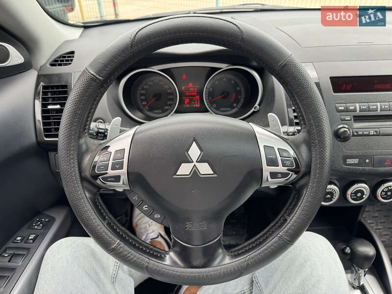 Mitsubishi Outlander 2009