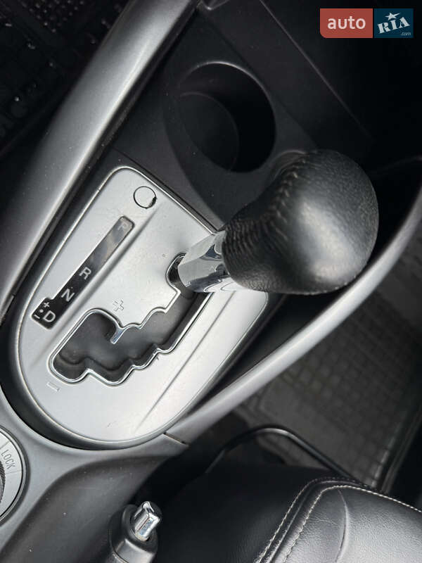 Mitsubishi Outlander 2009