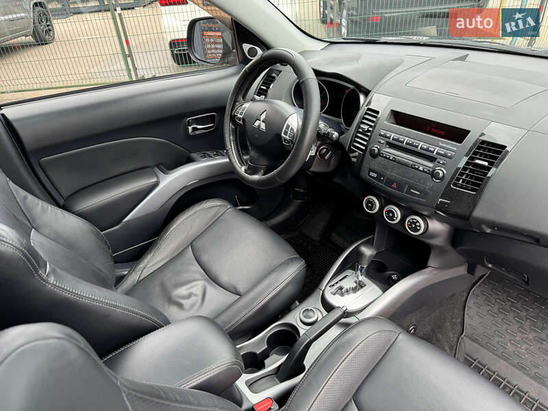 Mitsubishi Outlander 2009