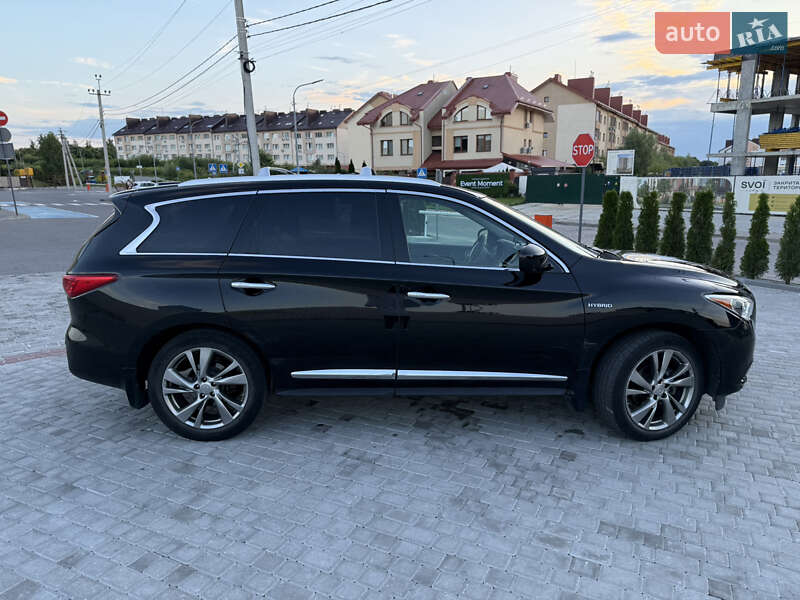 Infiniti-0